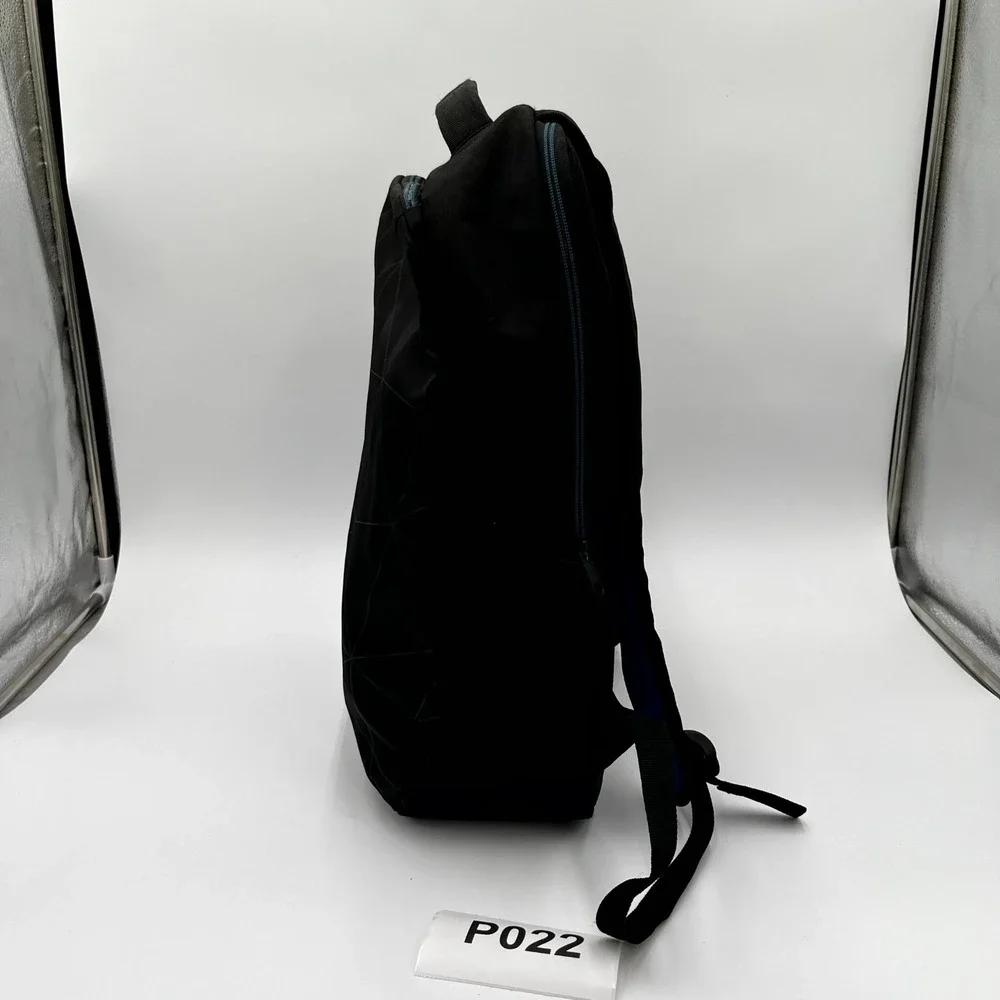Dell Essential Unisex Backpack Core Black Gray Padded Shoulder Straps Laptop Bag